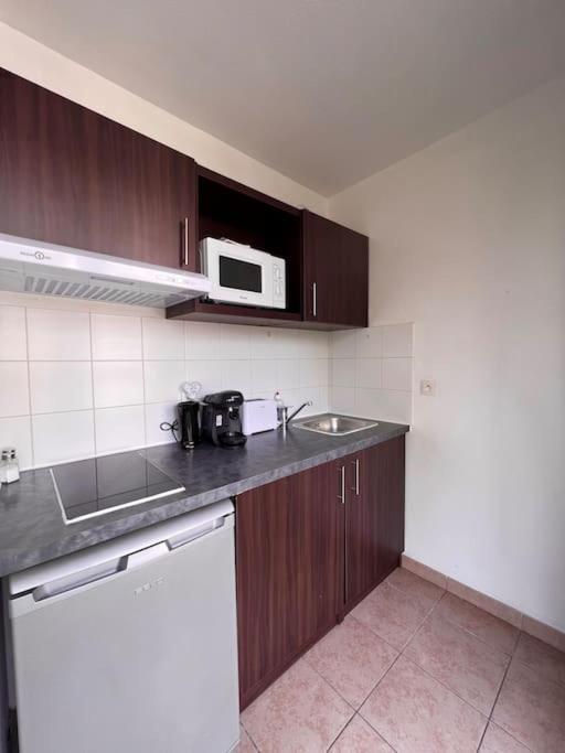 B210 Appartement Disneyland Paris Parking Et Wifi 몽테브랭 외부 사진