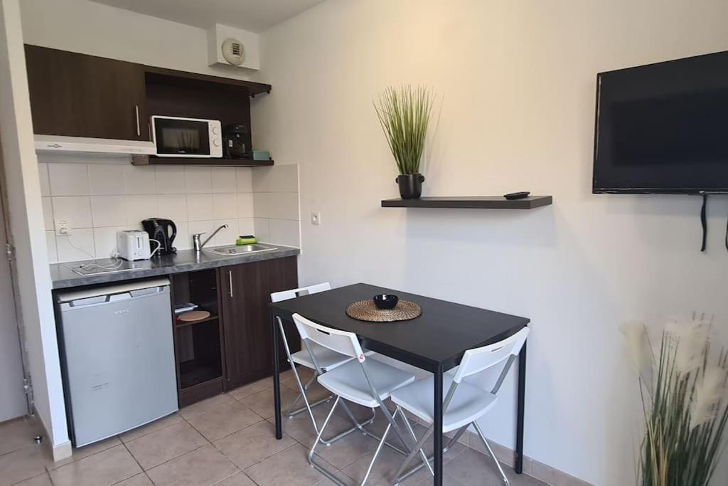 B210 Appartement Disneyland Paris Parking Et Wifi 몽테브랭 외부 사진