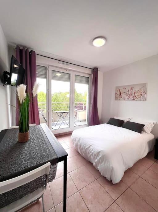 B210 Appartement Disneyland Paris Parking Et Wifi 몽테브랭 외부 사진